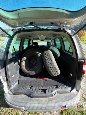 Ford Galaxy Trend Transporterek