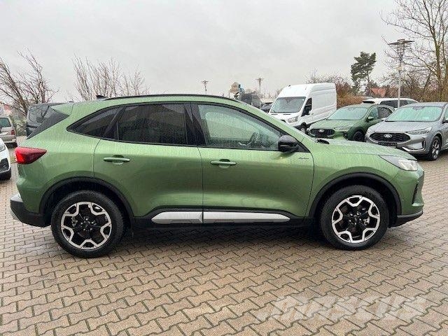 Ford Kuga 180PS FHEV Active X Pano iACC Navi Vieglais kravas automobilis/izkraušana no sāniem