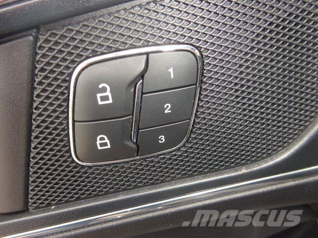 Ford S-Max 165PS ST-Line 7-Sitze Winter Navi LED Furgonetas cerradas