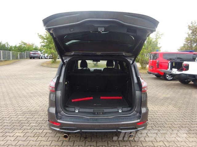 Ford S-Max 165PS ST-Line 7-Sitze Winter Navi LED Furgonetas cerradas