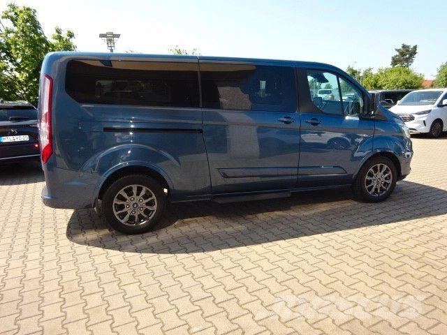Ford Tourneo Custom 130PS Titanium L2 StdHzg Furgonetas cerradas