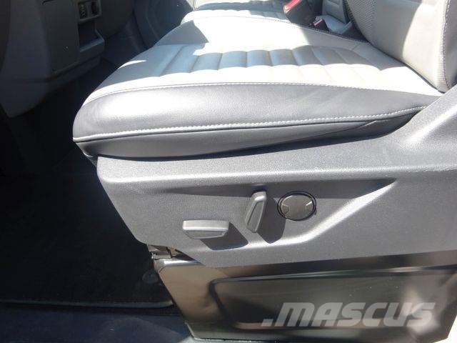 Ford Tourneo Custom 170PS Autm. Titanium L2 Panorama Dostavna vozila / kombiji