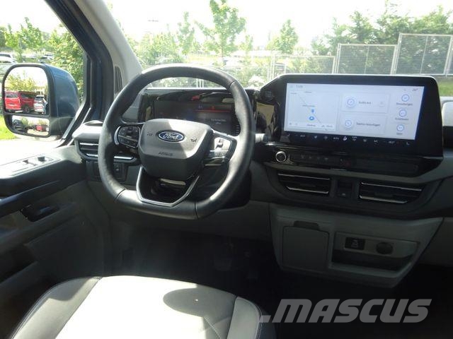 Ford Tourneo Custom 170PS Autm. Titanium L2 Panorama Furgonetas cerradas