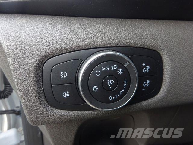Ford Tourneo Custom 185PS Titanium L2 Bi-Xenon Varevogne