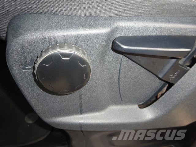 Ford Tourneo Custom 185PS Titanium L2 Bi-Xenon Varevogne