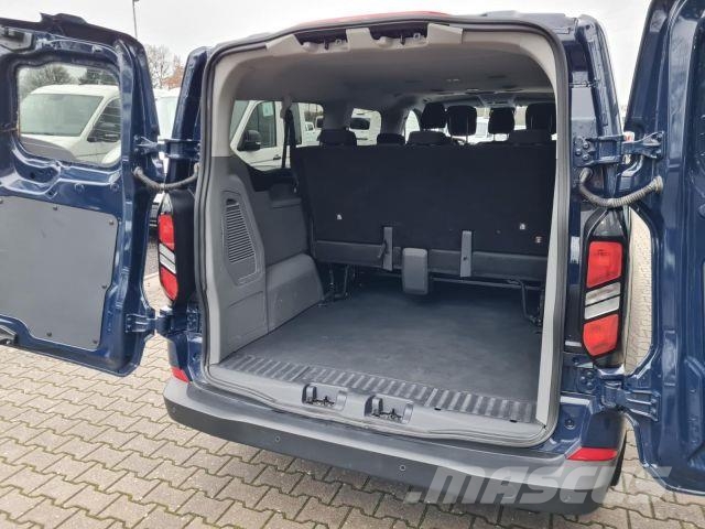 Ford Transit Custom Kombi 320 L2 Trend 9 Sitzer KAMER Furgonetas cerradas