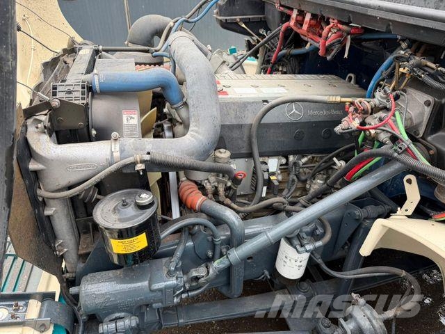 Freightliner FL70 4x2 elek verschiebbare Sattelkupplung *TOP* وحدات الجر