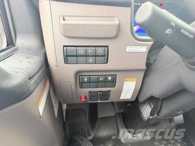 Fuso Canter 7C18/Koffer+LBW/kurz/NUR1800KM/Automatik Kapali kasa kamyonetler