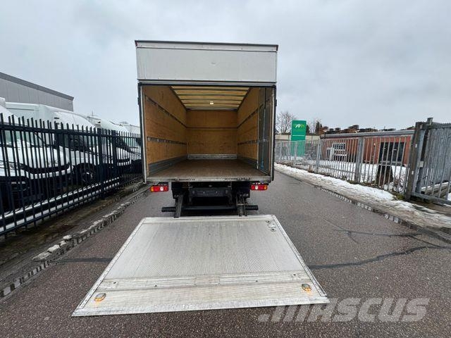 Fuso Canter 7C18 Koffer mit Ladebordwand *Klima* Lätta lastbilar