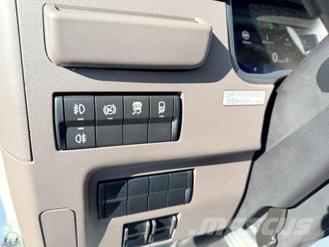 Fuso eCanter 4C15e/3-Sitzer/Scattolini-Pritsche/2TKM/ Kiperi