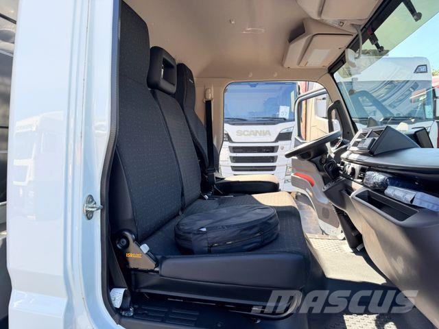 Fuso eCanter 4C15e/3-Sitzer/Scattolini-Pritsche/2TKM/ Kiperi