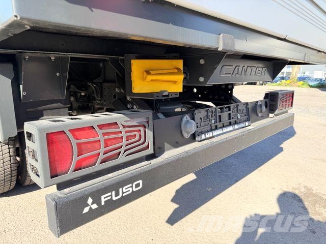 Fuso eCanter 4C15e/3-Sitzer/Scattolini-Pritsche/2TKM/ Kiperi