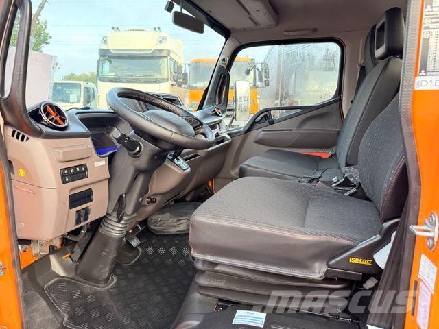 Fuso eCanter7C18e/200kmReichweite/L-Batterie/3Sitze Utilitaire benne