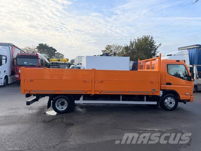 Fuso eCanter7C18e/200kmReichweite/L-Batterie/3Sitze Utilitaire benne