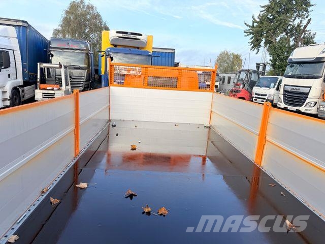 Fuso eCanter7C18e/200kmReichweite/L-Batterie/3Sitze Utilitaire benne