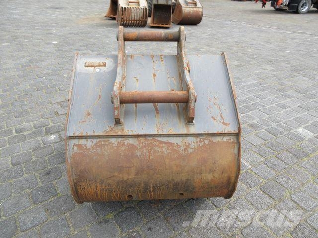 Futura digging bucket, 1,000 mm, S60 coupling Backhoes