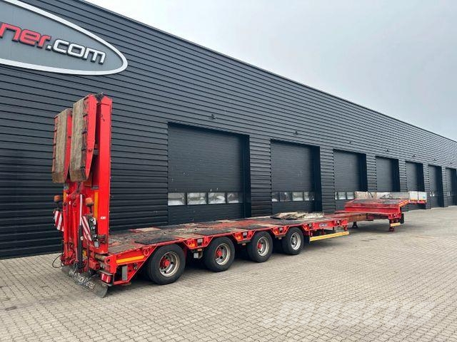 Goldhofer 4 axle Lowloader / Hydr. Power Steering نصف مقطورة مسطحة منخفضة