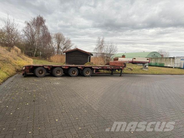 Goldhofer STZ-L4-44/80A Low loader-semi-trailers