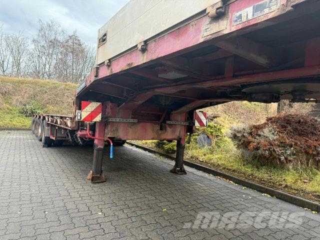 Goldhofer STZ-L4-44/80A Low loader-semi-trailers