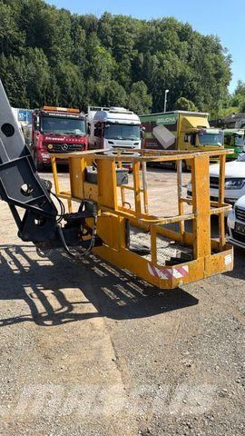Grove A62J ARBEITSBÜHNE Knikarmhoogwerkers