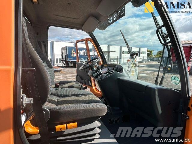 Hako M30/Multicar/Salzstreuer/3 S.-Kipper/Schild/4x4 Kipper