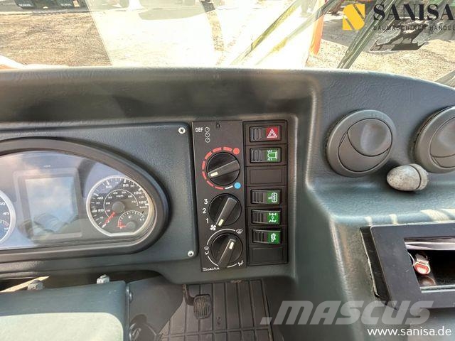 Hako M30/Multicar/Salzstreuer/3 S.-Kipper/Schild/4x4 Kipper