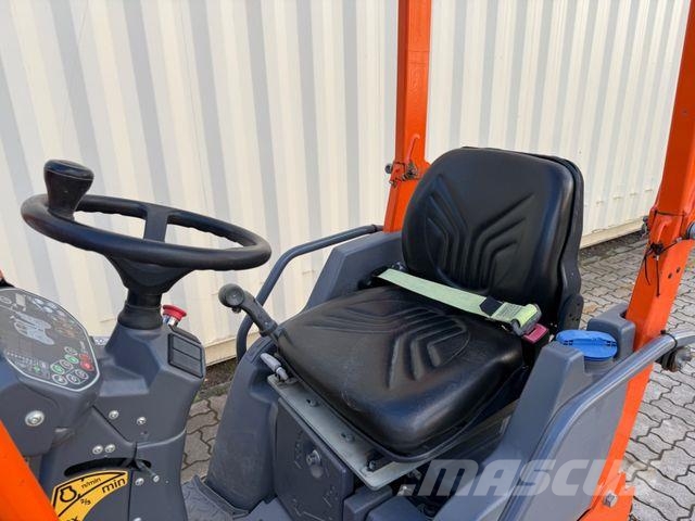 Hamm HD8VV / 2022 BJ / 431 Stunden Další válce