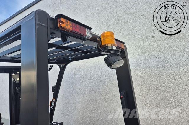 Hangcha CPD18-XEY2-SI Electric forklifts