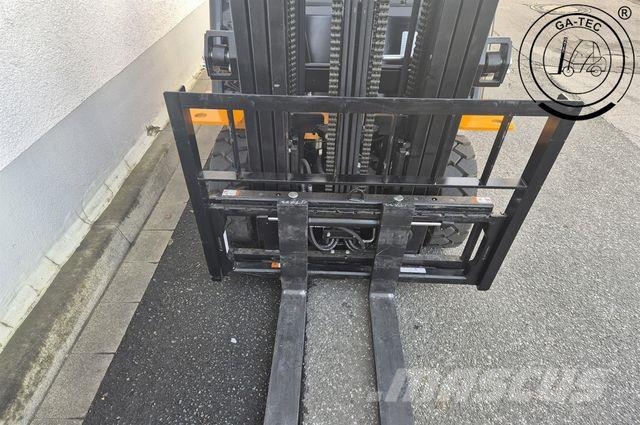 Hangcha CPD18-XEY2-SI Electric forklifts