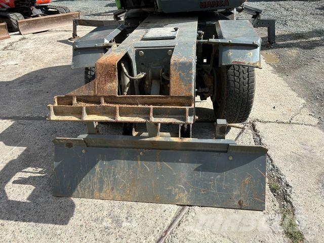 Hansa APZ 531 / 4x4x4 / Friedhofsbagger Wielgraafmachines