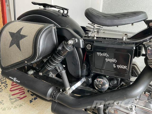 Harley-Davidson Road King FLHR Personbiler