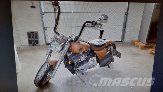 Harley-Davidson Road King FLHR Personbiler