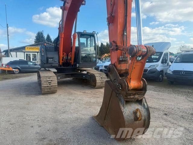 Hitachi ZAXIS 225 USRLC-3 حفارات زحافة