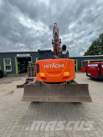 Hitachi ZX 135 履带挖掘机