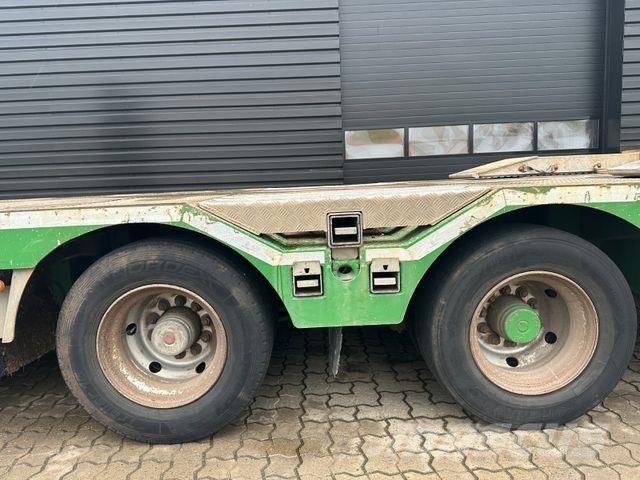 HRD AMT 4 achs tieflader / ausziehbar / Radmulde Low loader-semi-trailers