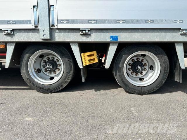 Humbaur HBTZ Tandem-Hochlader mit Laderampen Remolques para transporte de vehículos