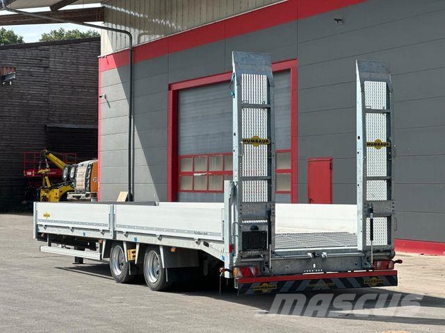 Humbaur HBTZ Tandem-Hochlader mit Laderampen Remolques para transporte de vehículos