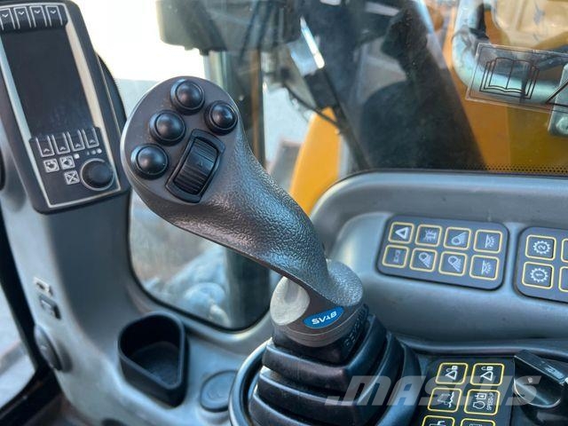 Hydrema MX14G / OilQuick OQ65 / 4x Löffel / 2.343h /2022 Excavadoras de ruedas