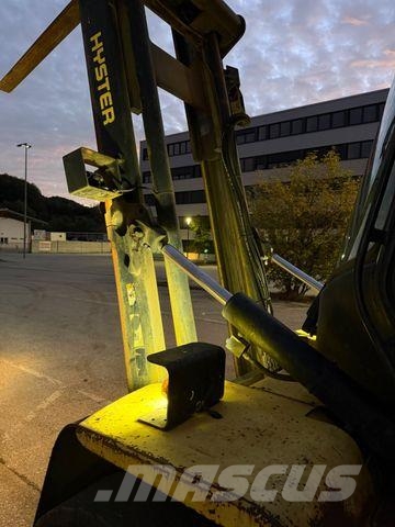 Hyster 9.00 Apvidus autokrāvējs