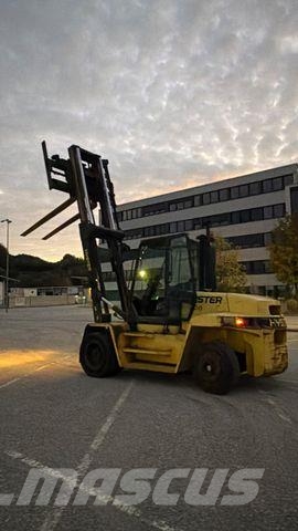 Hyster 9.00 Apvidus autokrāvējs