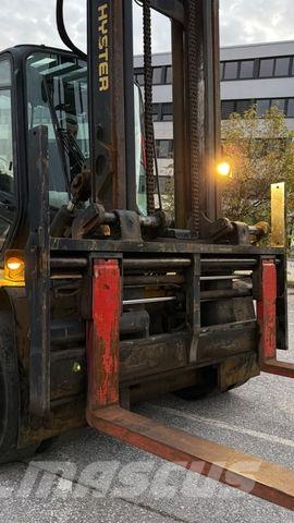 Hyster 9.00 Apvidus autokrāvējs