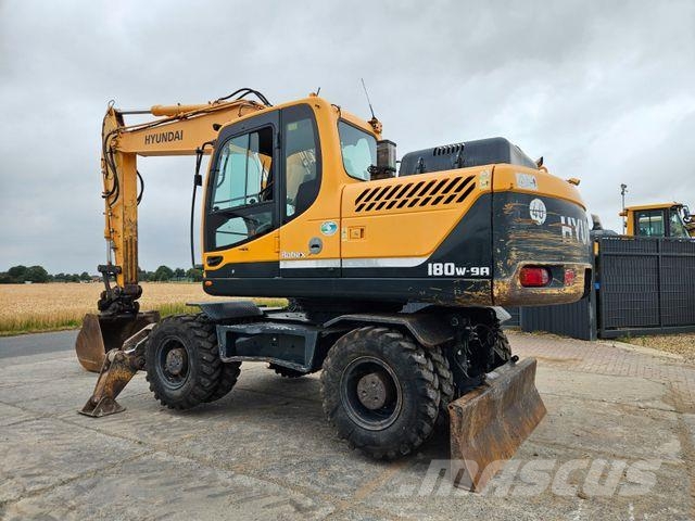 Hyundai ROBEX 180 W-9A *2015*9.055h*M-Boom*Schild-Pratze Excavadoras de ruedas