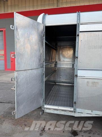 Ifor Williams SB 2 TA35 PKW Tandem Viehanhänger Přívěsy pro přepravu zvířat