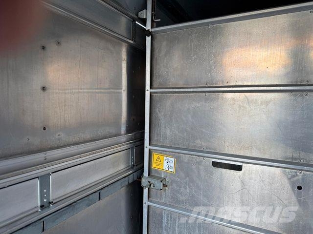 Ifor Williams SB 2 TA35 PKW Tandem Viehanhänger Přívěsy pro přepravu zvířat