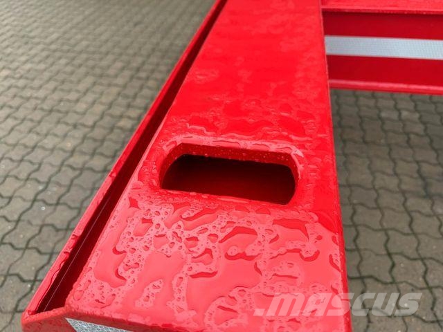Istrail 4-Achs-Anhänger / ausziehbar Zemie treileri