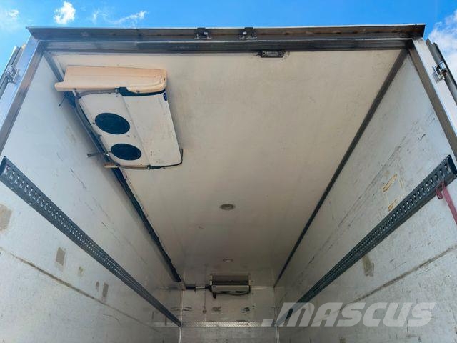 Iveco 180E25 EUROCARGO*Insulated KOFFER*LIFT TAIL Umpikorikuorma-autot