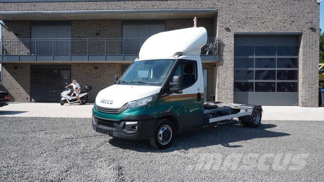 Iveco 35C21 SZM Doppelbereifung Klima Muut autot