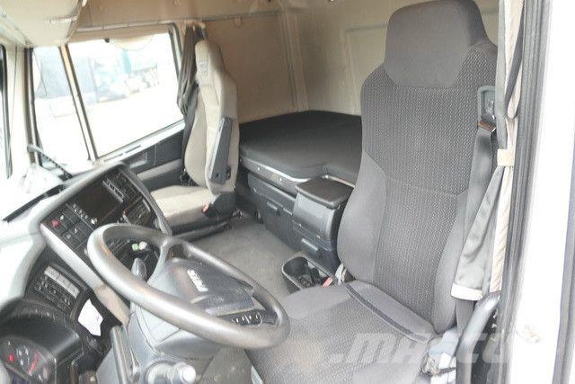 Iveco 460 Stralis 4x2, Kran HMF 1320K3, Hydr., Klima Ťahače