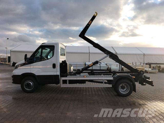 Iveco 70C18H Abrollkipper HYVA HKS-5 Camion con gancio di sollevamento