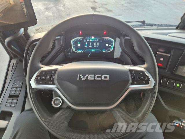 Iveco AS260S50Y/FS CM 6x2-4 BDF Standklima 2xAHK Cam Camiones con chasís y cabina